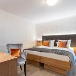 Hotel Westend An Der Messe 4*