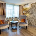 Westend An Der Messe Hotel