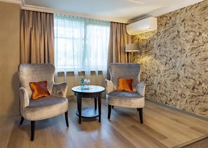 Westend An Der Messe Hotel