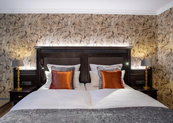 Westend An Der Messe Hotel 4*