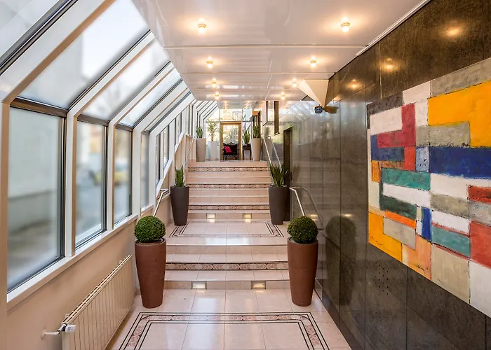 Westend An Der Messe Hotel