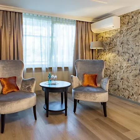 Westend An Der Messe Hotel