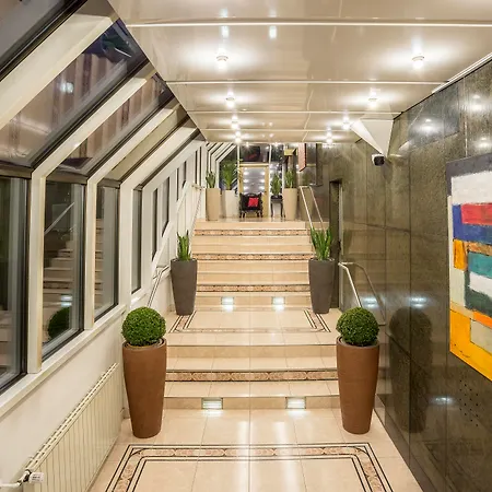 Hotel Westend An Der Messe 4*