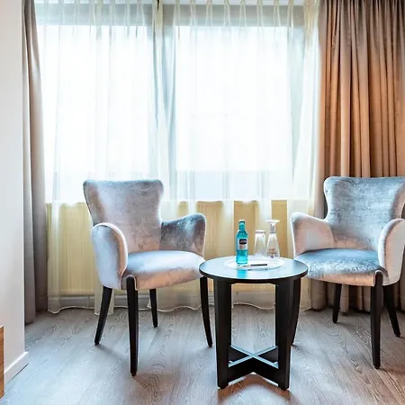 Westend An Der Messe 4*