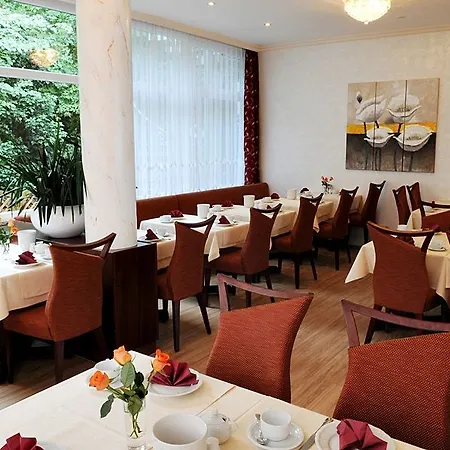 Hotel Westend An Der Messe 4*