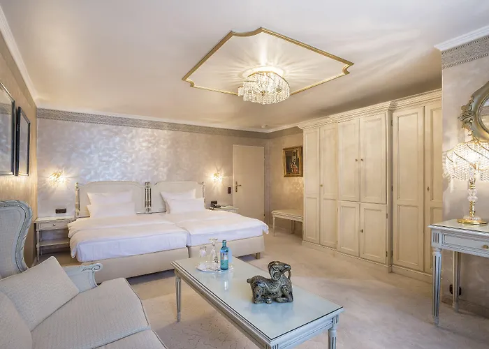 Westend An Der Messe 호텔